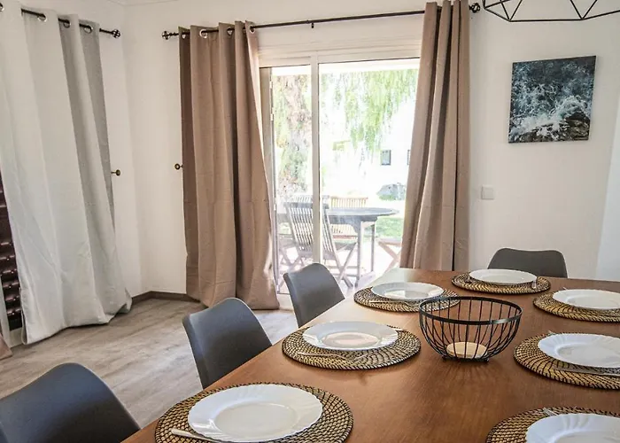 Pedro - Swimming Pool - By Bedzy Villa