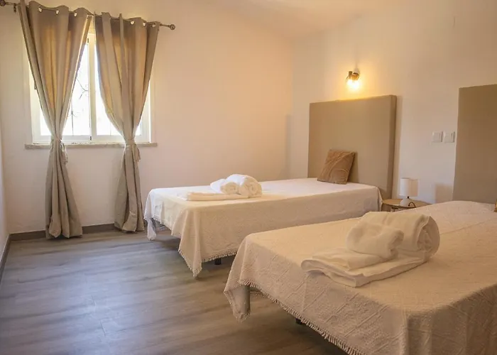 Pedro - Swimming Pool - By Bedzy